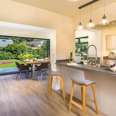 Holiday home Greengarth